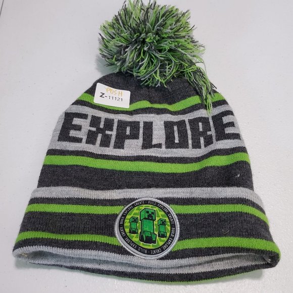 Minecraft Other - Minecraft Men Hat Beanie One Size Green Colorblock Pom Pom Logo Graphic Print‎
